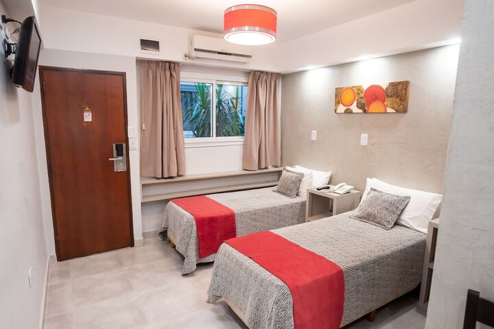 Room 2 of 56