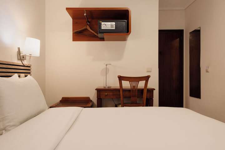 Room 20 of 53