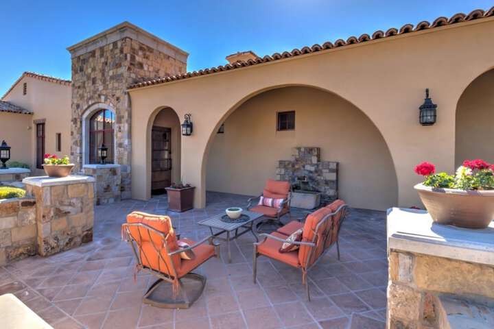 Terrace/Patio 36 of 39