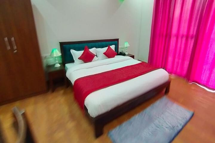 Room 17 of 31