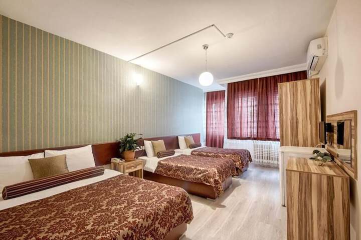 Room 8 of 41