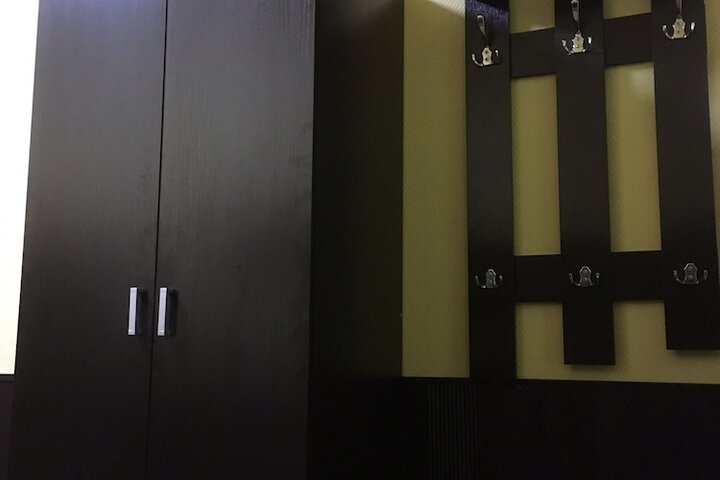 Room 32 of 99