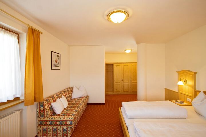 Room 6 of 57