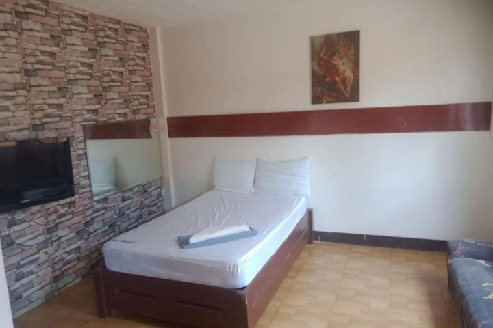 Room 15 of 24