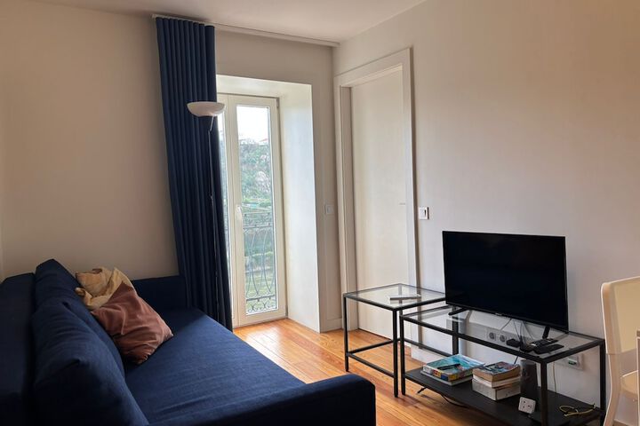 Room 152 of 287