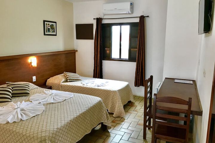 Room 4 of 44