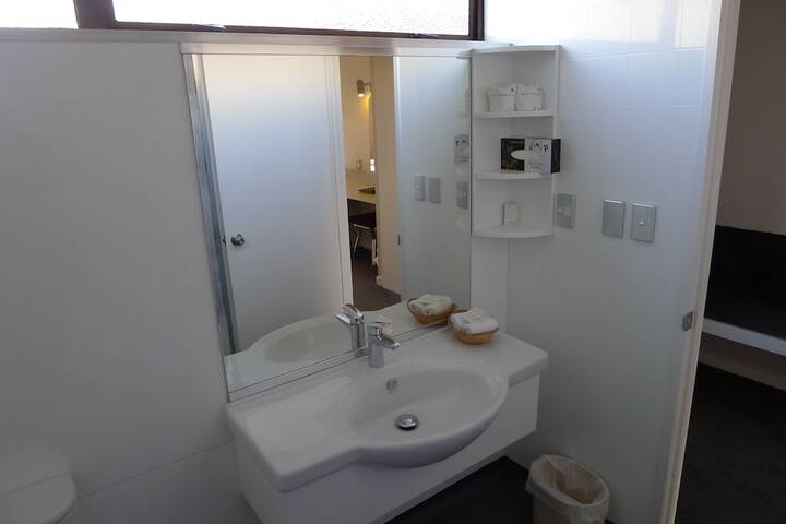 Room 20 of 36