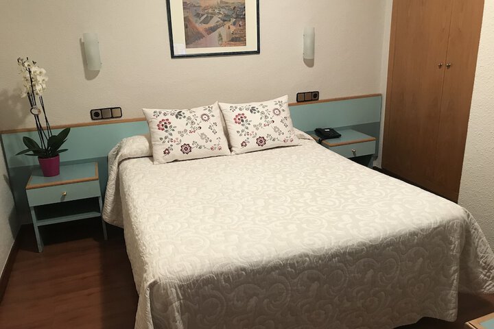 Room 27 of 54