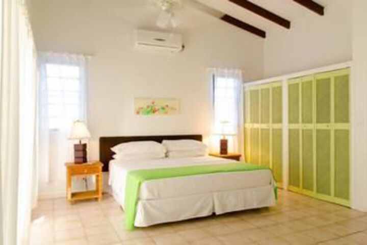 Room 7 of 19