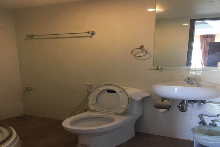 Room 60 of 81