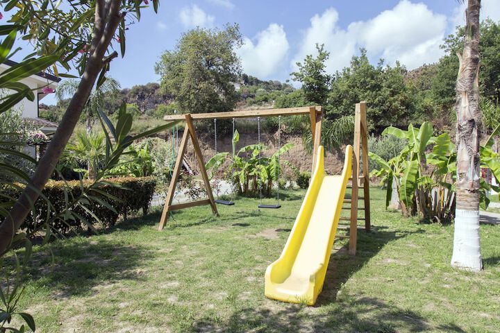 Childrens Activities 106 of 213