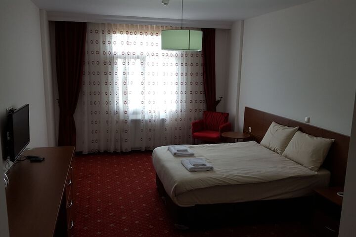 Room 12 of 46