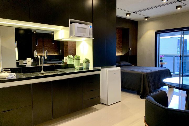 Room 10 of 34