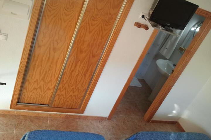 Room 13 of 29
