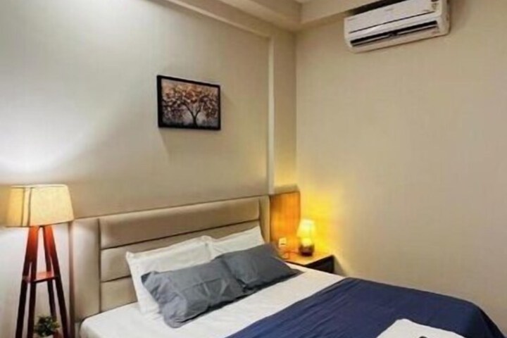 Room 2 of 54