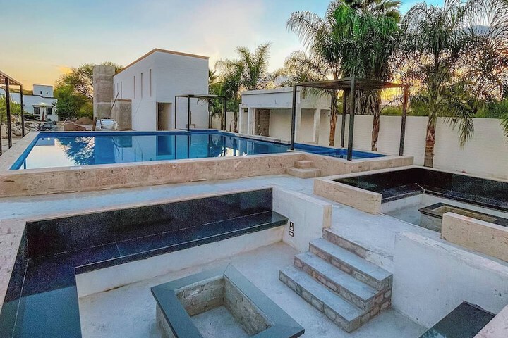Pool 178 of 205