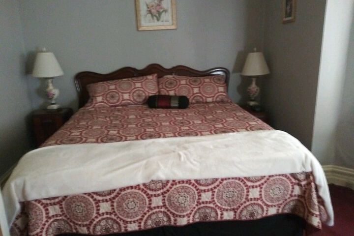 Room 5 of 11