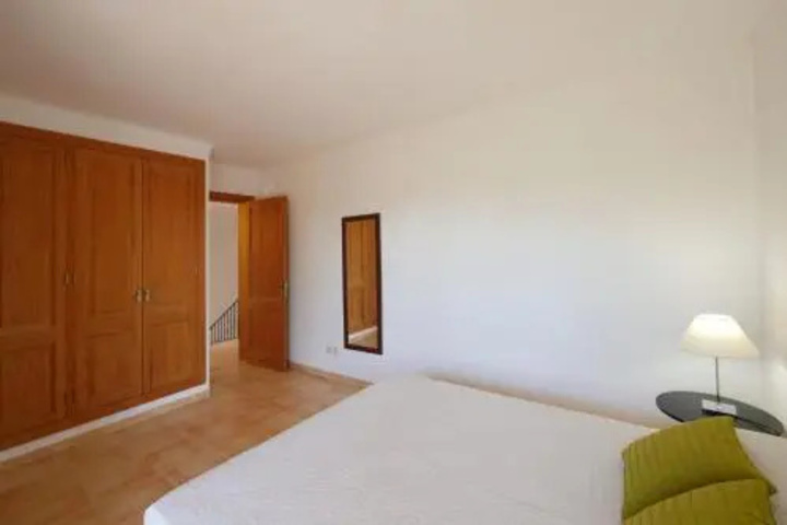 Room 5 of 20