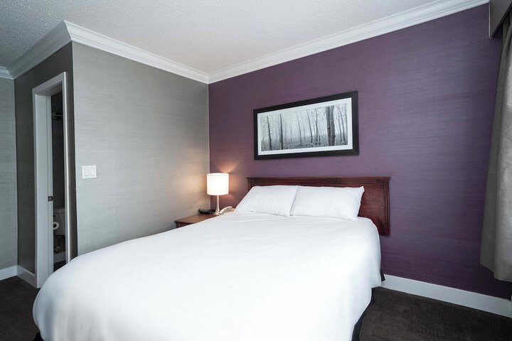 Room 12 of 48