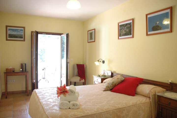 Room 9 of 35