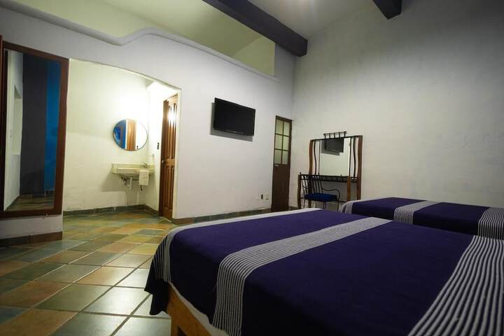 Room 44 of 82