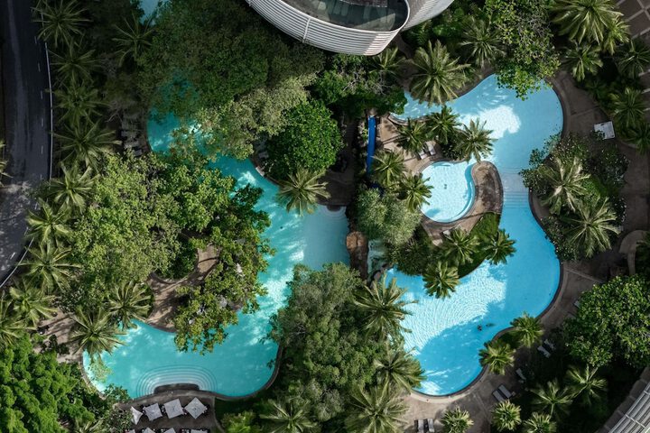 Pool 152 of 264