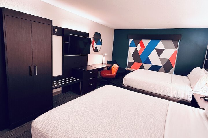 Room 34 of 87