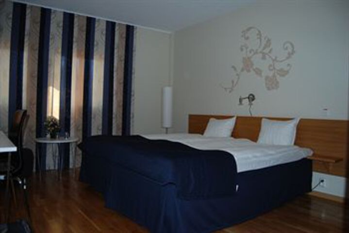 Room 11 of 23