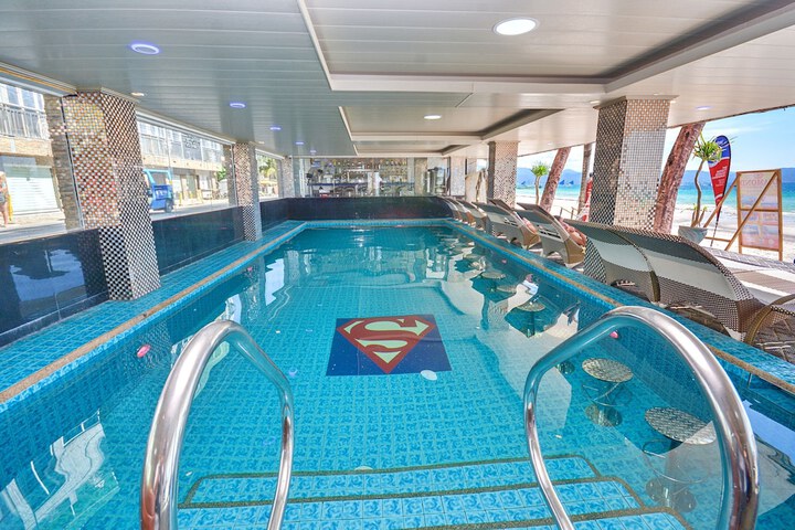 Pool 61 of 96