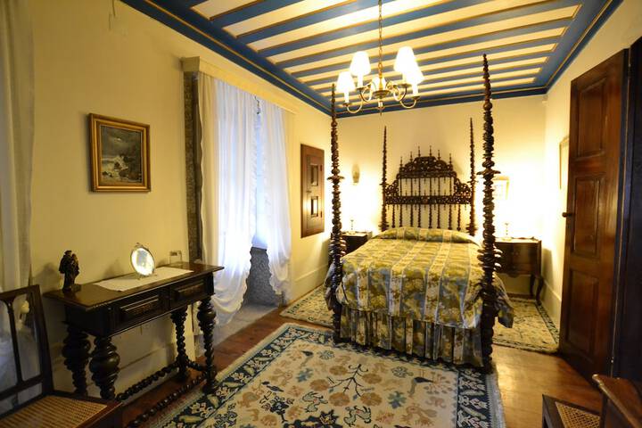 Room 5 of 47