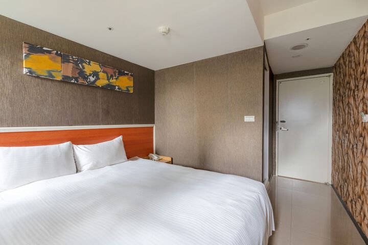 Room 48 of 81