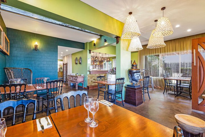 Dining Photos