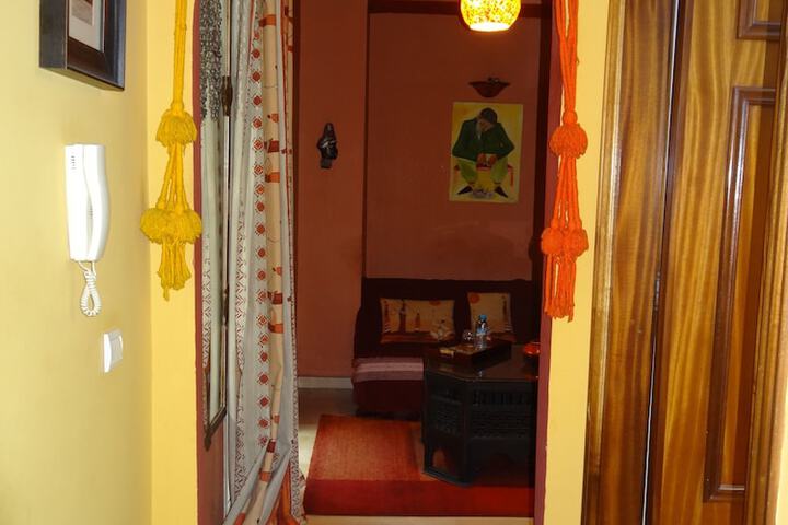 Room 18 of 100