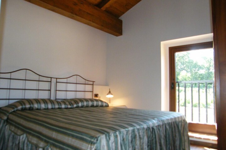 Room 8 of 26