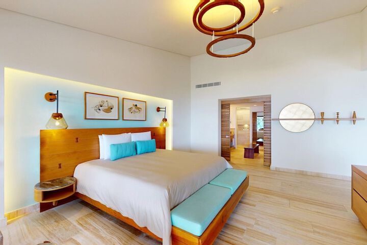 Room 56 of 210