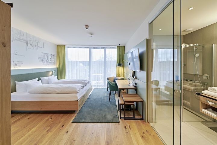 Room 12 of 46