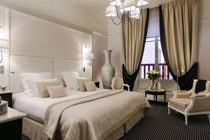 Room 9 of 111
