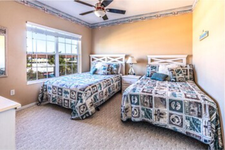 Room 21 of 25
