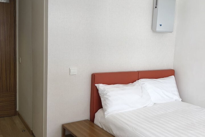 Room 6 of 34