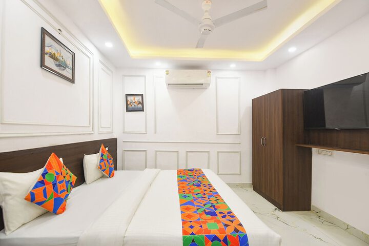 Room 14 of 31