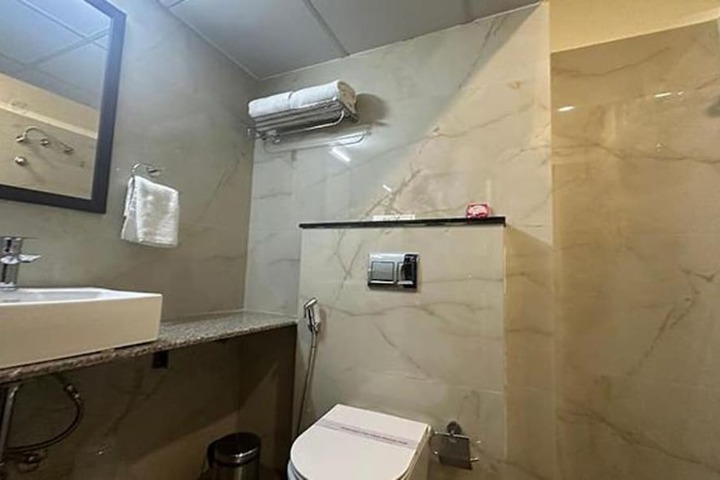 Room 17 of 21