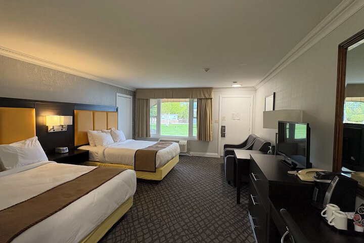 Room 52 of 124