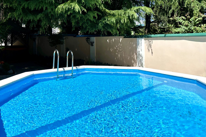 Pool 18 of 49