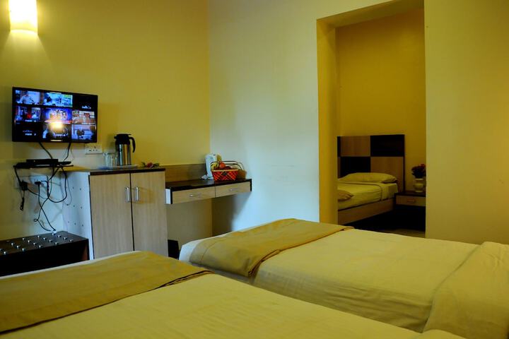 Room 40 of 53