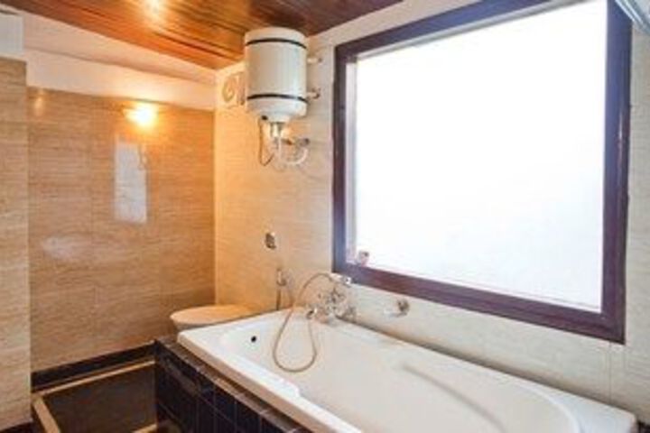 Room 5 of 27