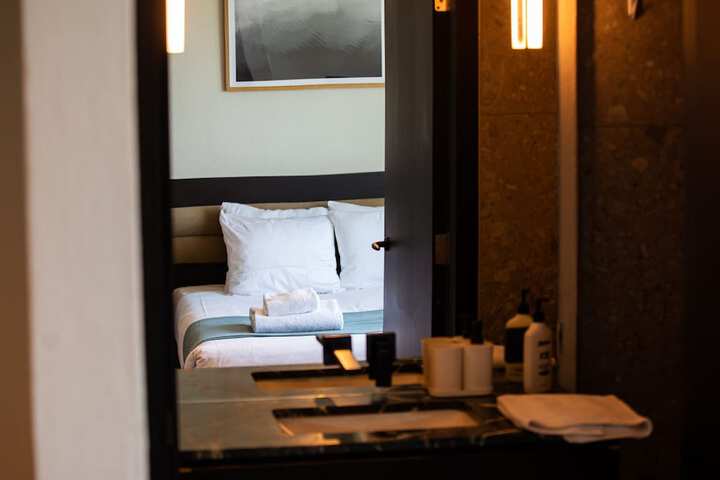 Room 5 of 46