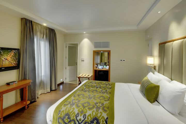 Room 18 of 64