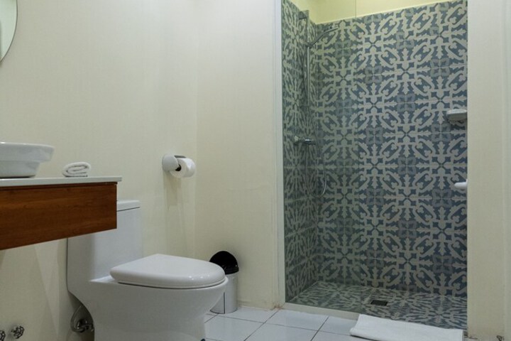 Room 23 of 29