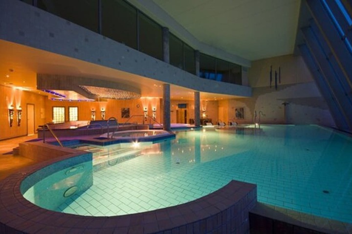 Spa 15 of 41