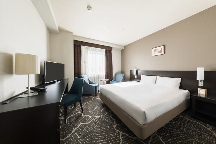 Room 3 of 22